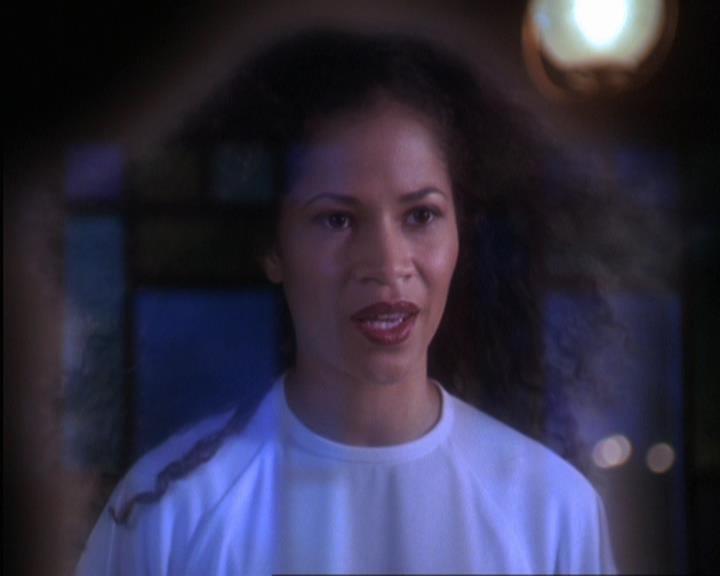 Charmed-Online-dot-317Pre-Witched1004.jpg Charmed-Online-dot-317Pre-Witched1004.jpg