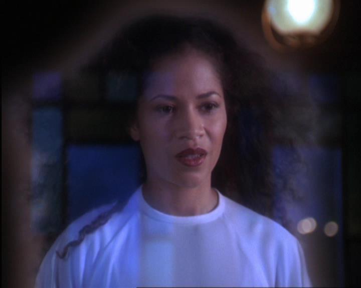 Charmed-Online-dot-317Pre-Witched1005.jpg Charmed-Online-dot-317Pre-Witched1005.jpg