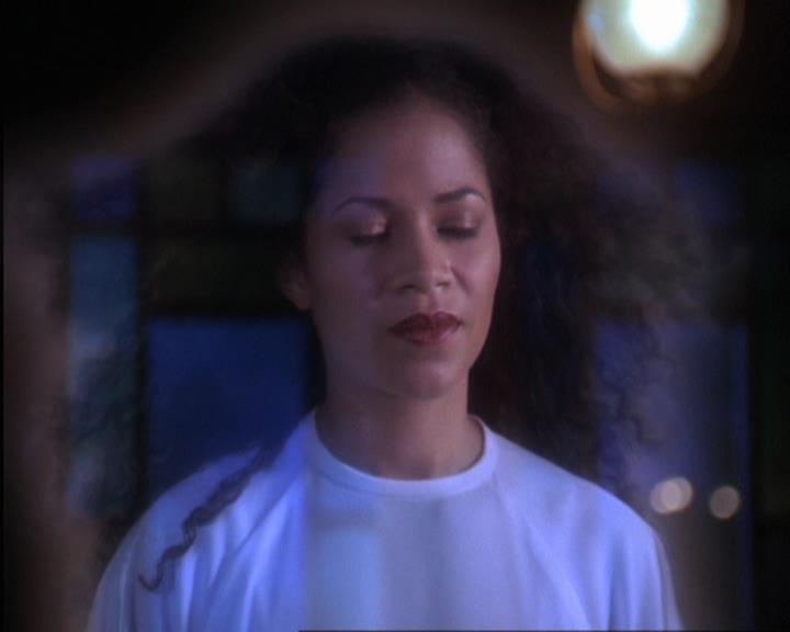 Charmed-Online-dot-317Pre-Witched1008.jpg Charmed-Online-dot-317Pre-Witched1008.jpg