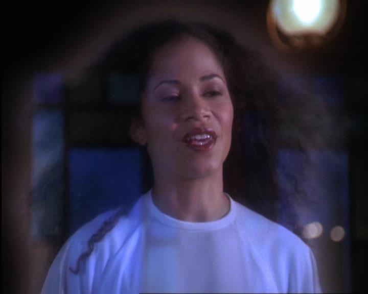 Charmed-Online-dot-317Pre-Witched1009.jpg Charmed-Online-dot-317Pre-Witched1009.jpg