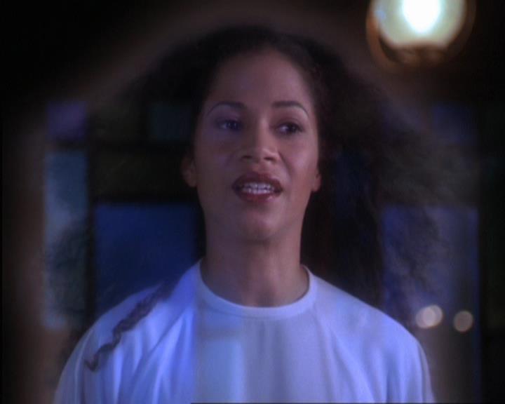 Charmed-Online-dot-317Pre-Witched1010.jpg Charmed-Online-dot-317Pre-Witched1010.jpg