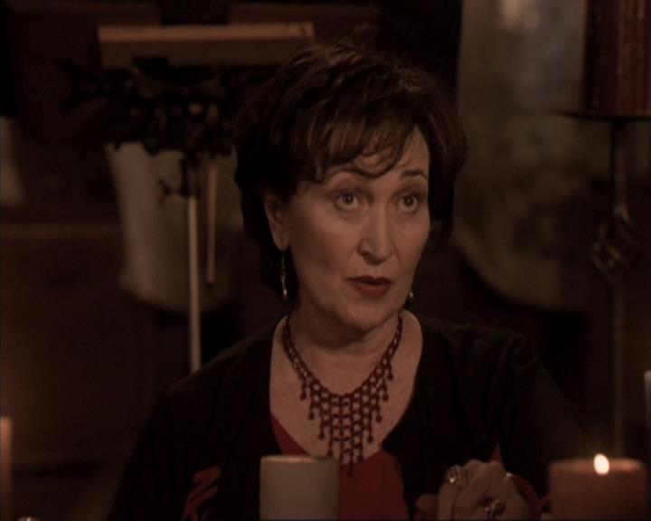 Charmed-Online-dot-317Pre-Witched1059.jpg