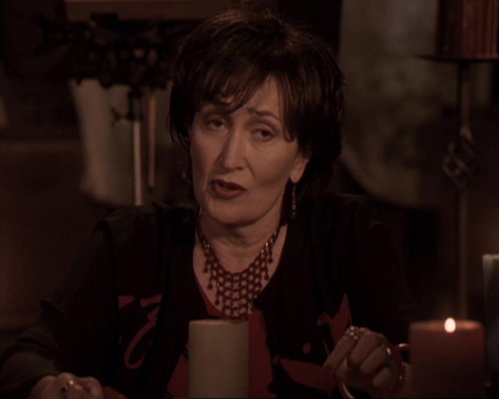 Charmed-Online-dot-317Pre-Witched1079.jpg