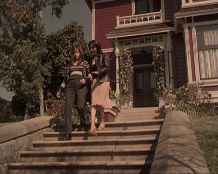 Charmed-Online-dot-317Pre-Witched1229.jpg
