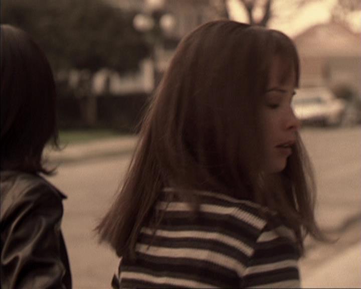 Charmed-Online-dot-317Pre-Witched1294.jpg Charmed-Online-dot-317Pre-Witched1294.jpg