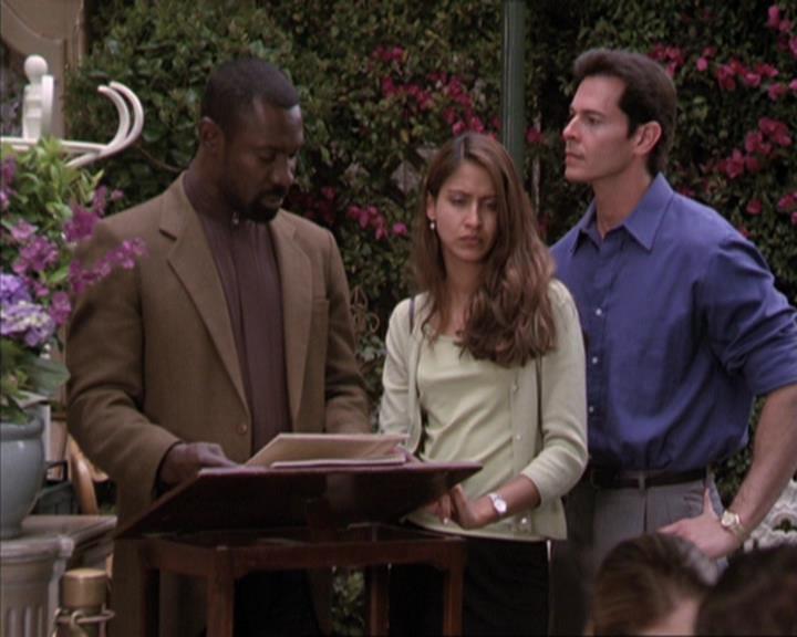 Charmed-Online-dot-317Pre-Witched1374.jpg Charmed-Online-dot-317Pre-Witched1374.jpg