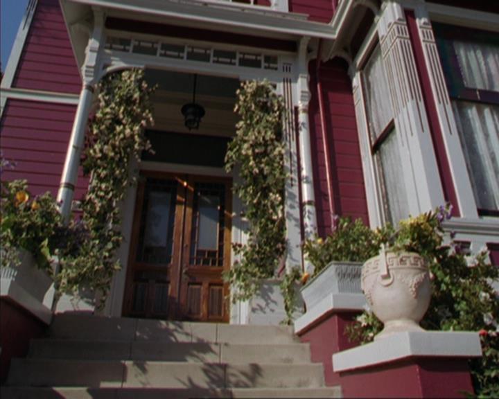 Charmed-Online-dot-317Pre-Witched1384.jpg Charmed-Online-dot-317Pre-Witched1384.jpg