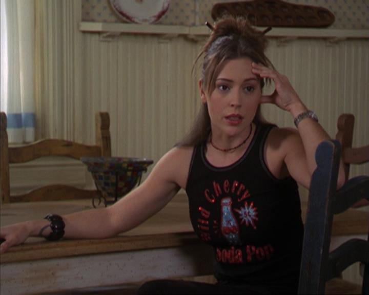 Charmed-Online-dot-317Pre-Witched1390.jpg