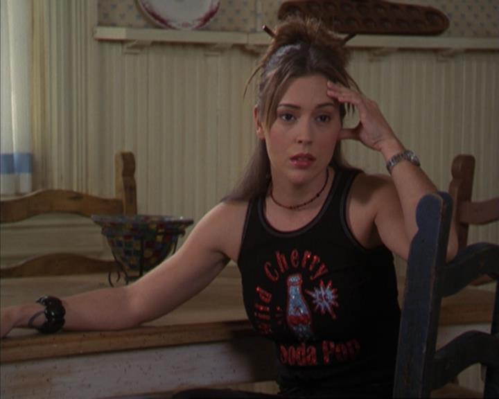Charmed-Online-dot-317Pre-Witched1394.jpg