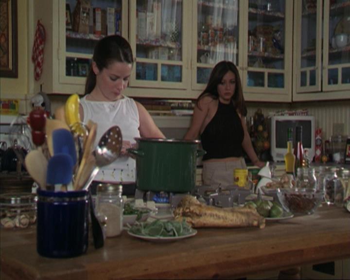 Charmed-Online-dot-317Pre-Witched1397.jpg