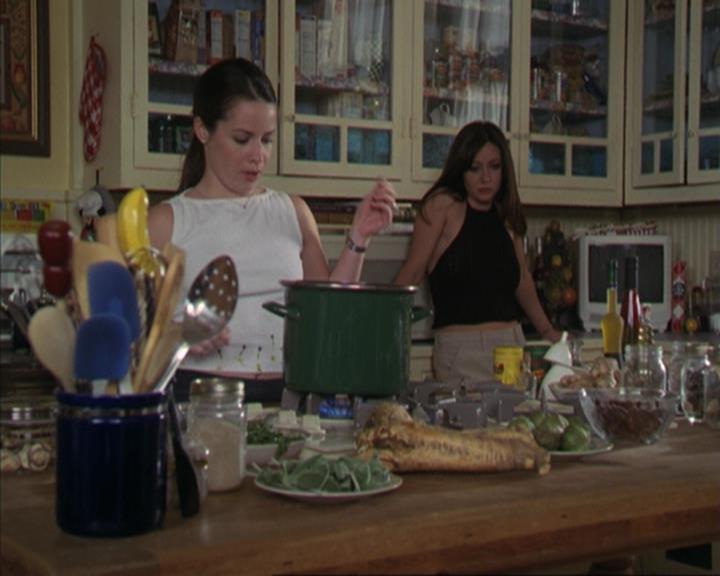 Charmed-Online-dot-317Pre-Witched1400.jpg