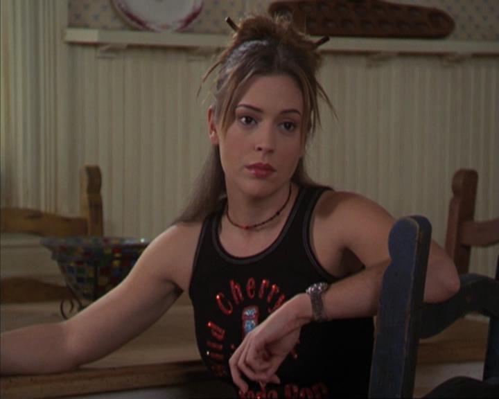 Charmed-Online-dot-317Pre-Witched1410.jpg Charmed-Online-dot-317Pre-Witched1410.jpg