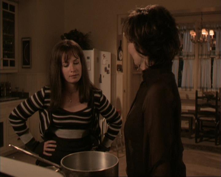 Charmed-Online-dot-317Pre-Witched1456.jpg Charmed-Online-dot-317Pre-Witched1456.jpg