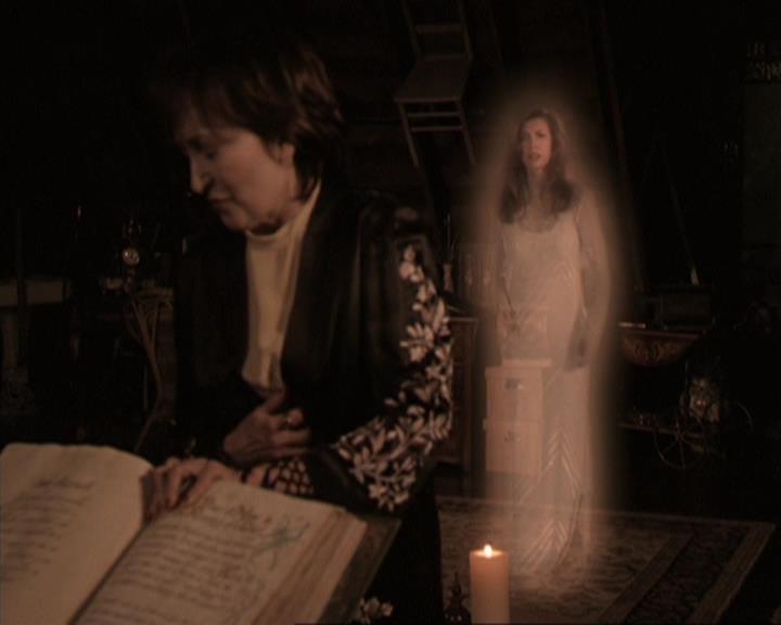 Charmed-Online-dot-317Pre-Witched1682.jpg Charmed-Online-dot-317Pre-Witched1682.jpg