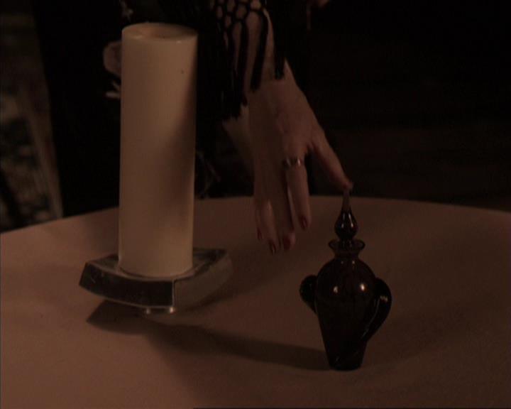 Charmed-Online-dot-317Pre-Witched1729.jpg Charmed-Online-dot-317Pre-Witched1729.jpg