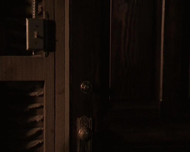 Charmed-Online-dot-317Pre-Witched1747.jpg Charmed-Online-dot-317Pre-Witched1747.jpg