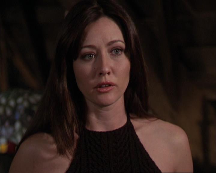 Charmed-Online-dot-317Pre-Witched1838.jpg Charmed-Online-dot-317Pre-Witched1838.jpg