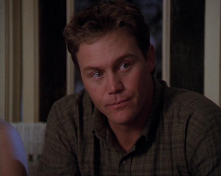 Charmed-Online-dot-319TheDemonWhoCameInFromTheCold0949.jpg Charmed-Online-dot-319TheDemonWhoCameInFromTheCold0949.jpg