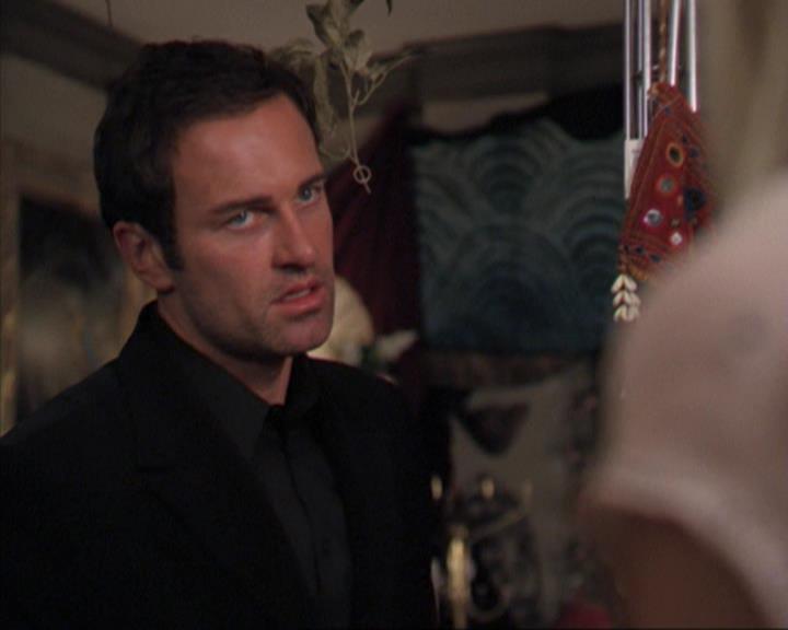 Charmed-Online-dot-320ExitStrategy0629.jpg Charmed-Online-dot-320ExitStrategy0629.jpg