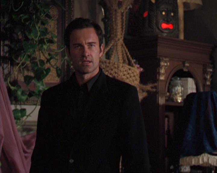 Charmed-Online-dot-320ExitStrategy0643.jpg Charmed-Online-dot-320ExitStrategy0643.jpg