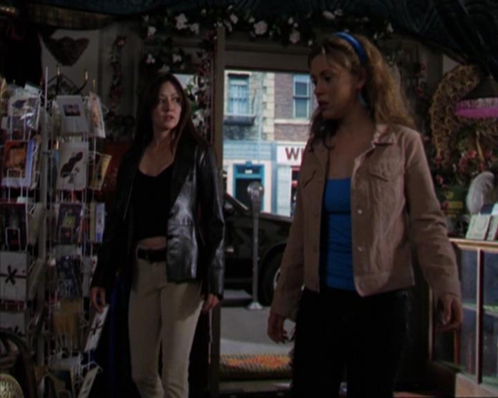 Charmed-Online-dot-320ExitStrategy0801.jpg Charmed-Online-dot-320ExitStrategy0801.jpg