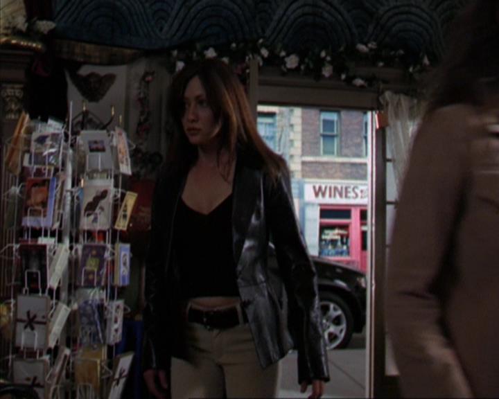 Charmed-Online-dot-320ExitStrategy0803.jpg Charmed-Online-dot-320ExitStrategy0803.jpg