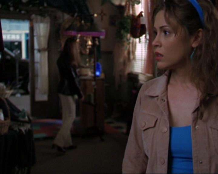 Charmed-Online-dot-320ExitStrategy0810.jpg Charmed-Online-dot-320ExitStrategy0810.jpg