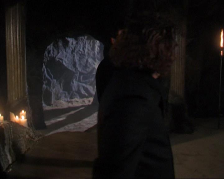 Charmed-Online-dot-320ExitStrategy0941.jpg Charmed-Online-dot-320ExitStrategy0941.jpg