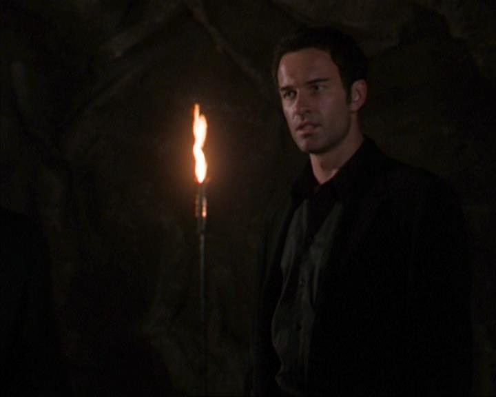 Charmed-Online-dot-320ExitStrategy0947.jpg Charmed-Online-dot-320ExitStrategy0947.jpg