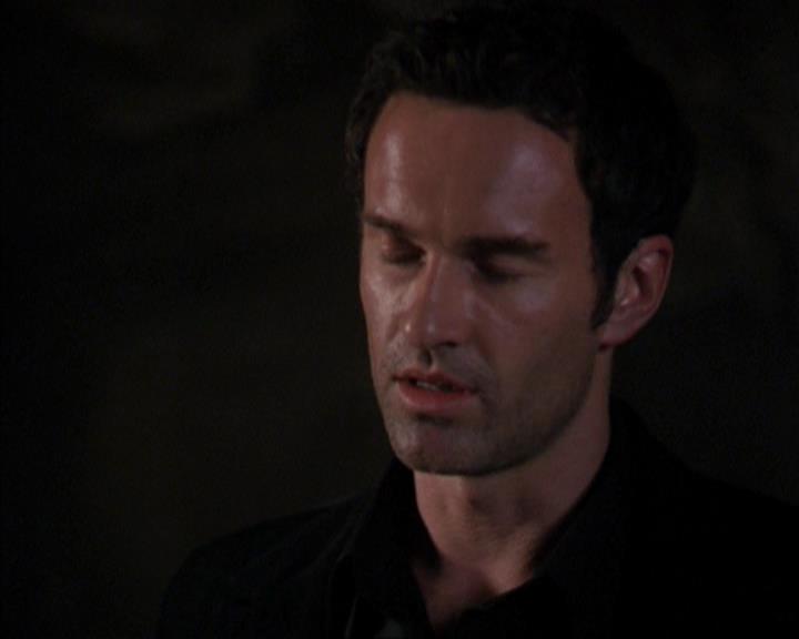 Charmed-Online-dot-320ExitStrategy0977.jpg Charmed-Online-dot-320ExitStrategy0977.jpg