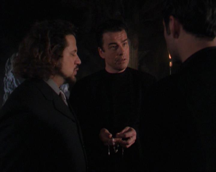 Charmed-Online-dot-320ExitStrategy0985.jpg Charmed-Online-dot-320ExitStrategy0985.jpg