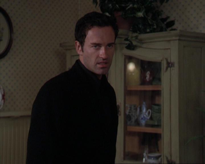 Charmed-Online-dot-320ExitStrategy1118.jpg Charmed-Online-dot-320ExitStrategy1118.jpg