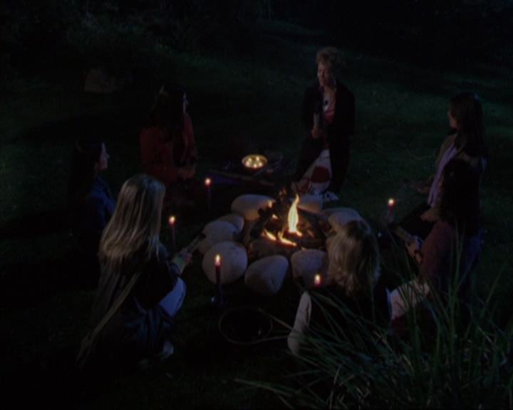 Charmed-Online-dot-320ExitStrategy1211.jpg Charmed-Online-dot-320ExitStrategy1211.jpg