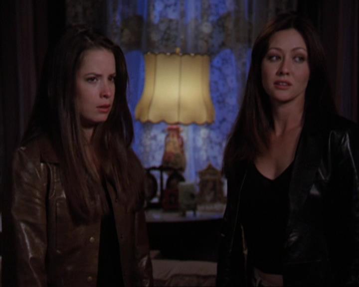 Charmed-Online-dot-320ExitStrategy1341.jpg Charmed-Online-dot-320ExitStrategy1341.jpg