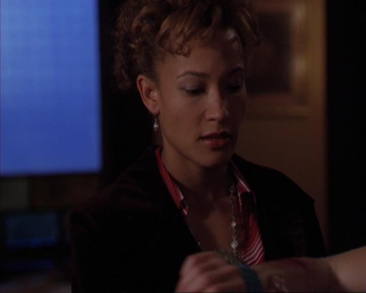 Charmed-Online-dot-320ExitStrategy1363.jpg Charmed-Online-dot-320ExitStrategy1363.jpg