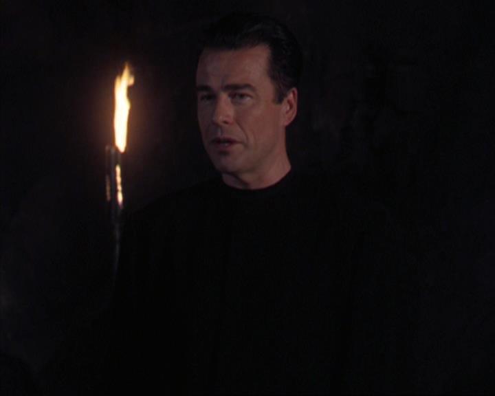 Charmed-Online-dot-320ExitStrategy1505.jpg Charmed-Online-dot-320ExitStrategy1505.jpg