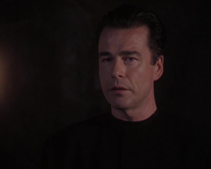 Charmed-Online-dot-320ExitStrategy1511.jpg Charmed-Online-dot-320ExitStrategy1511.jpg