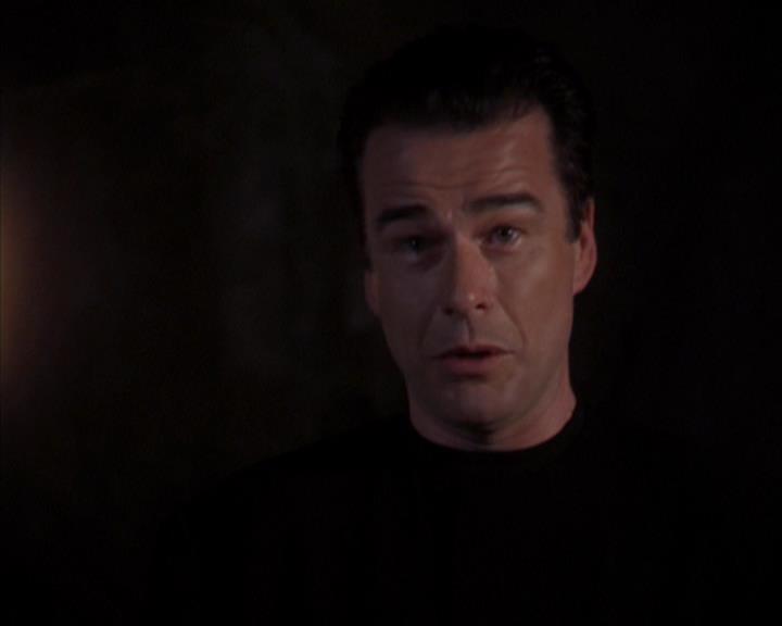 Charmed-Online-dot-320ExitStrategy1535.jpg Charmed-Online-dot-320ExitStrategy1535.jpg