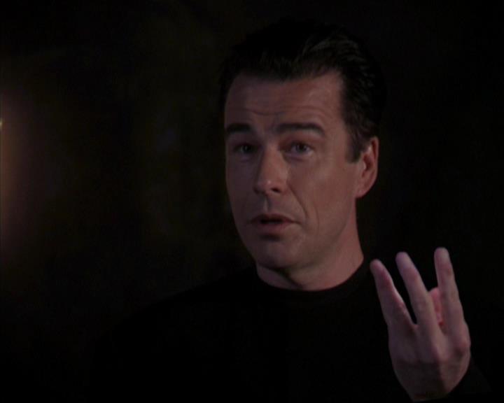 Charmed-Online-dot-320ExitStrategy1543.jpg Charmed-Online-dot-320ExitStrategy1543.jpg