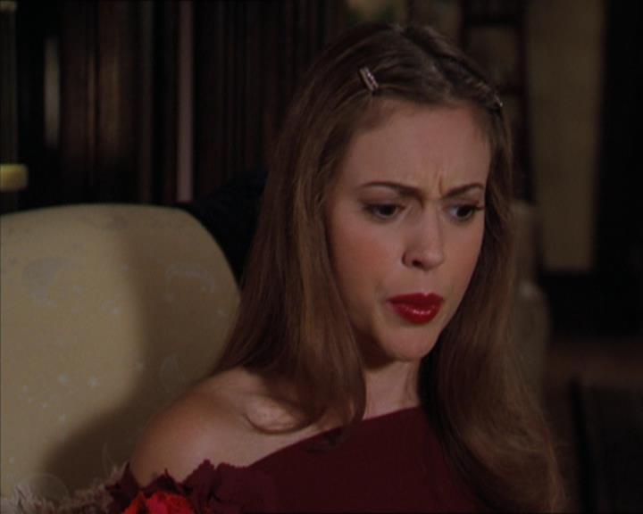 Charmed-Online-dot-320LookWhosBarking0080.jpg