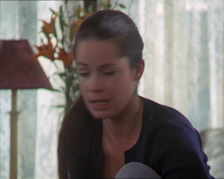 Charmed-Online-dot-320LookWhosBarking0562.jpg Charmed-Online-dot-320LookWhosBarking0562.jpg