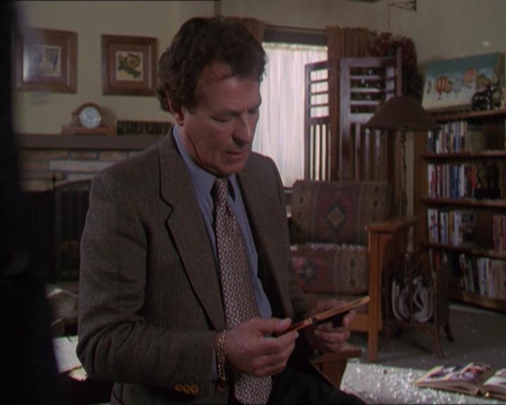 Charmed-Online-dot-320LookWhosBarking0617.jpg Charmed-Online-dot-320LookWhosBarking0617.jpg