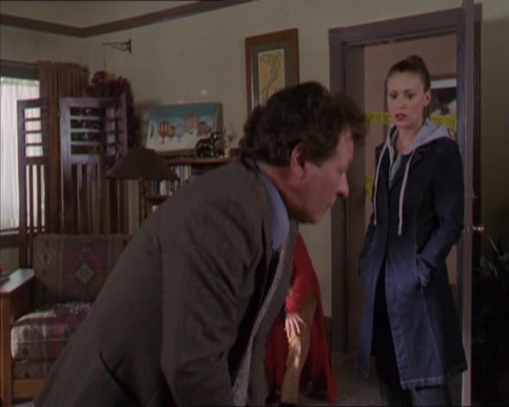 Charmed-Online-dot-320LookWhosBarking0624.jpg Charmed-Online-dot-320LookWhosBarking0624.jpg