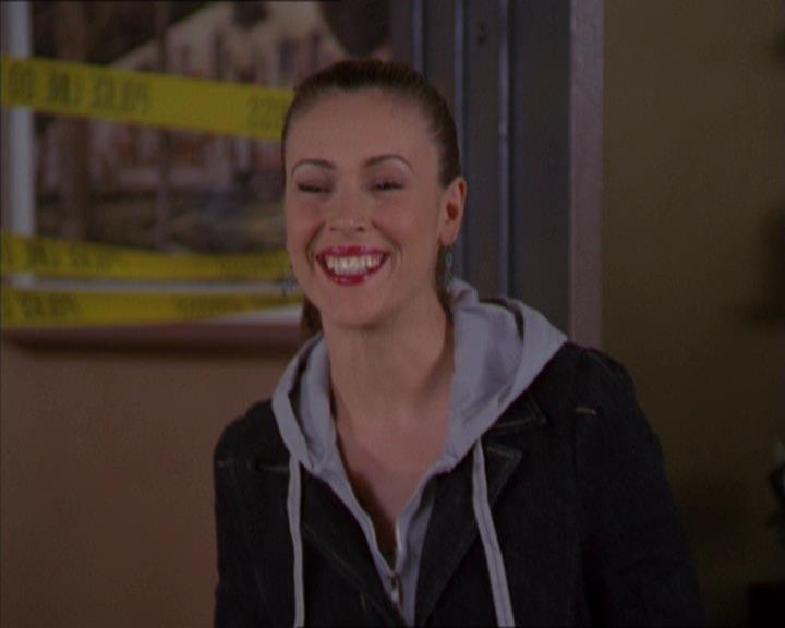 Charmed-Online-dot-320LookWhosBarking0635.jpg Charmed-Online-dot-320LookWhosBarking0635.jpg