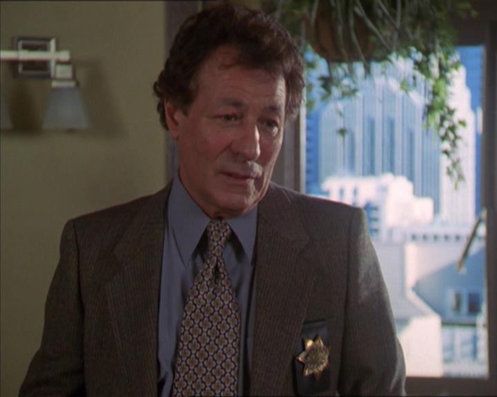 Charmed-Online-dot-320LookWhosBarking0645.jpg Charmed-Online-dot-320LookWhosBarking0645.jpg