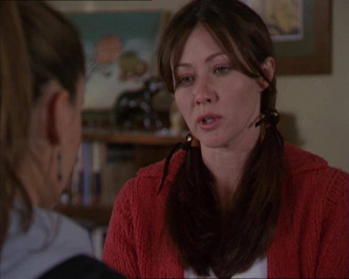 Charmed-Online-dot-320LookWhosBarking0701.jpg Charmed-Online-dot-320LookWhosBarking0701.jpg