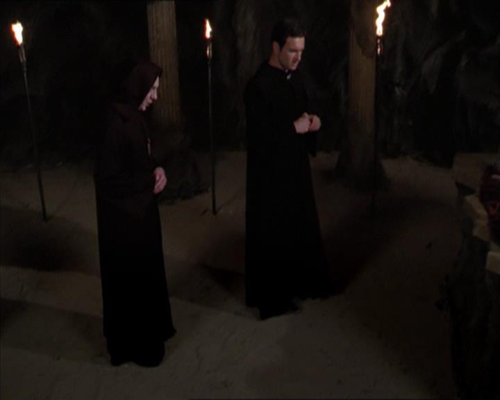 Charmed-Online-dot-320LookWhosBarking0708.jpg Charmed-Online-dot-320LookWhosBarking0708.jpg