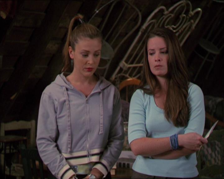 Charmed-Online-dot-320LookWhosBarking0878.jpg Charmed-Online-dot-320LookWhosBarking0878.jpg