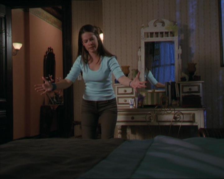 Charmed-Online-dot-320LookWhosBarking0924.jpg Charmed-Online-dot-320LookWhosBarking0924.jpg