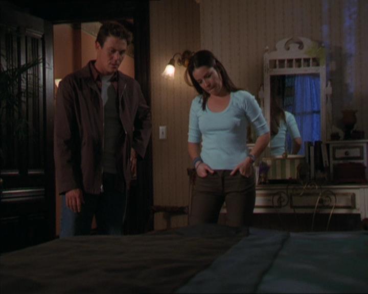 Charmed-Online-dot-320LookWhosBarking0956.jpg Charmed-Online-dot-320LookWhosBarking0956.jpg